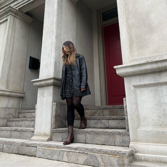 Mini Jumpsuit - Picture 2 of 3